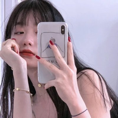 无法触碰的她